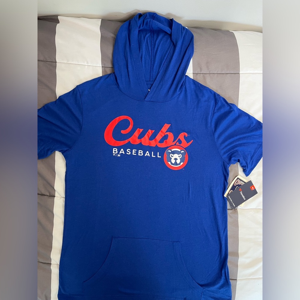 NWT Blue Chicago Cubs Baseball Hooded Short Sleeve T-Shirt Men’s Large